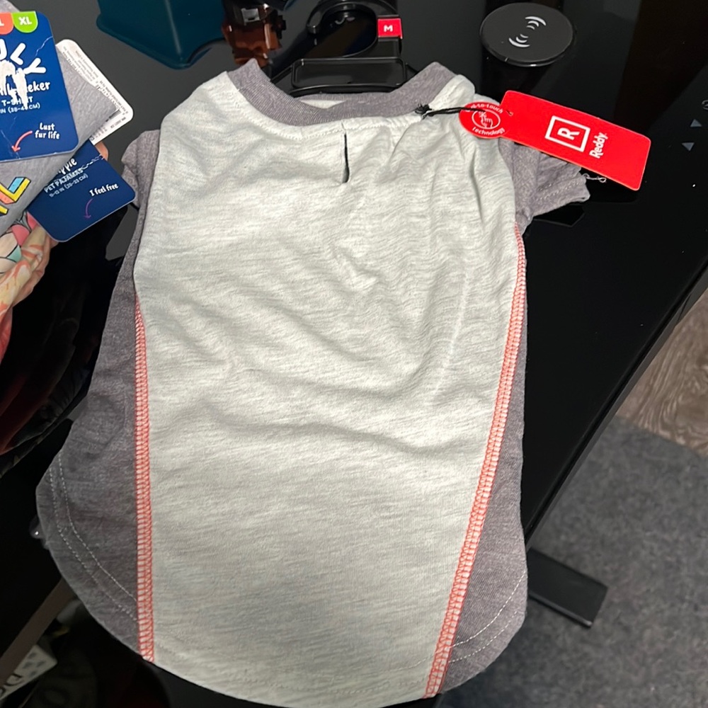 Gray dog T-shirt